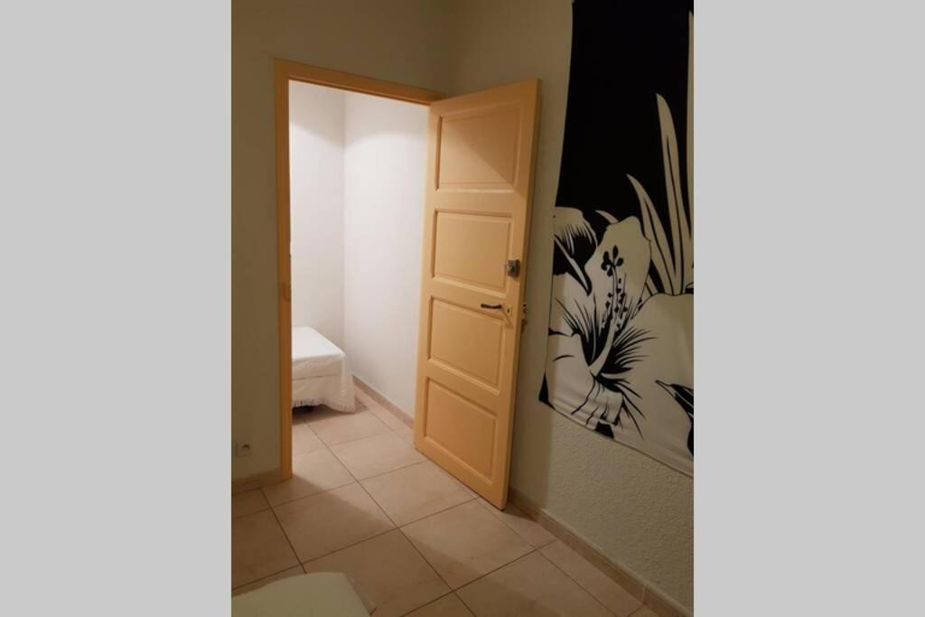 Joli Appartement, Terrasse Plein Sud Roquebrun Εξωτερικό φωτογραφία